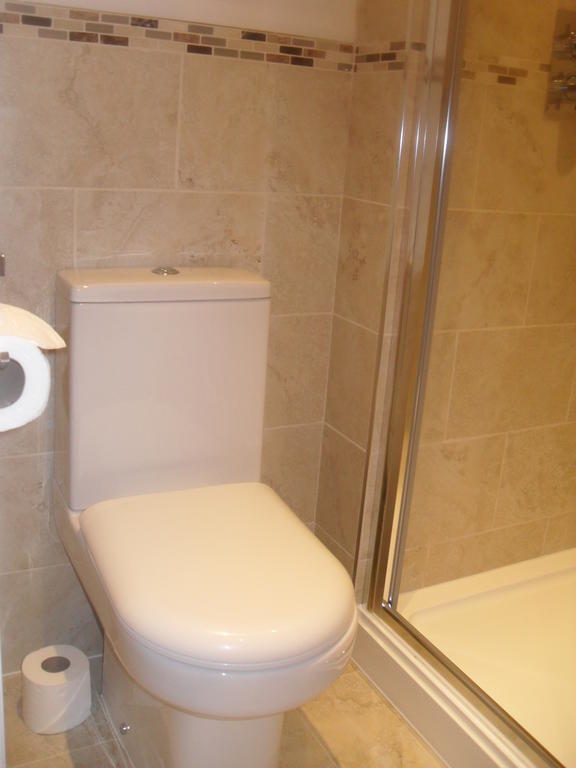 באת' Albany Guest House חדר תמונה
